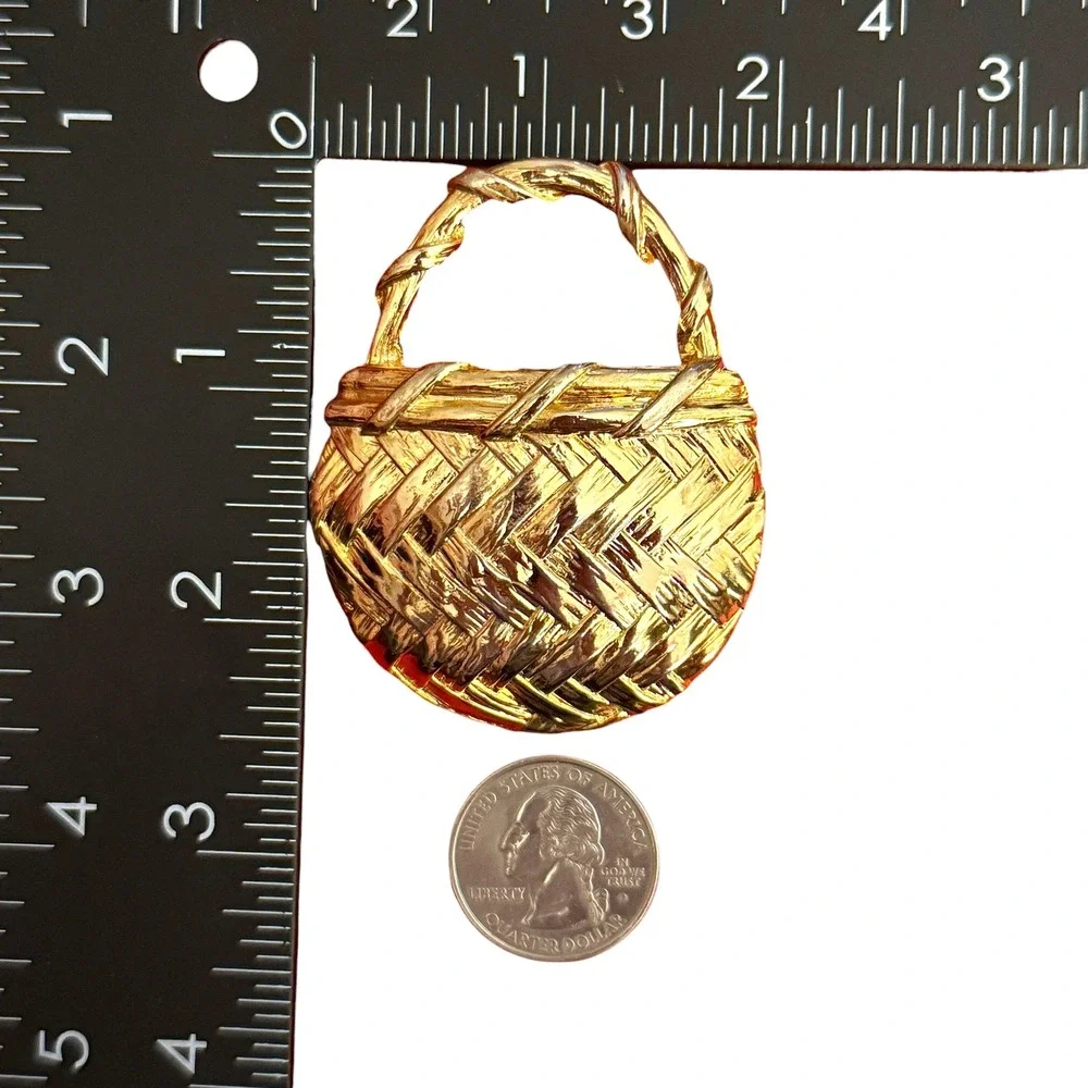 Vintage Basket Purse Brooch‎ Unknown Signed Costume Jewelry